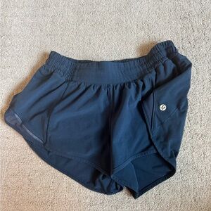 Lululemon Athletica navy Blue hotty hot shorts 2.5” size 6